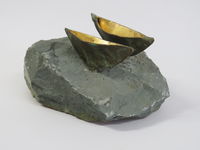 Zwei Boote, Bronze vergoldet-Stein, Höhe 11 cm